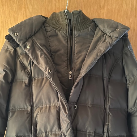 Green Puffer Jacket with Faux Fur Hood - Picture 3 of 12